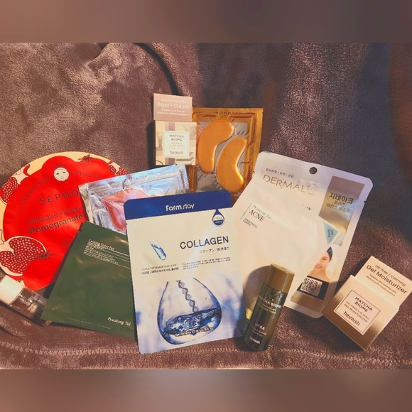 Other - Skincare- Gift with purchase